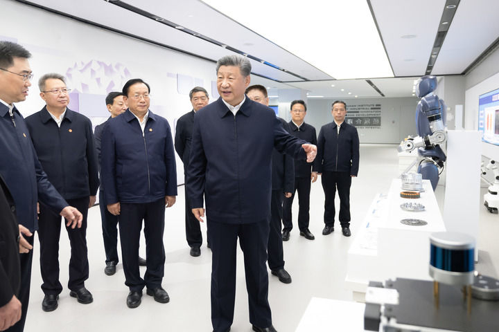 https://img-xhpfm.xinhuaxmt.com/News/202411/336fdccdfcef405a842f36e377261a10.jpg?x-oss-process=image/resize,w_1000/auto-orient,1/quality,Q_80