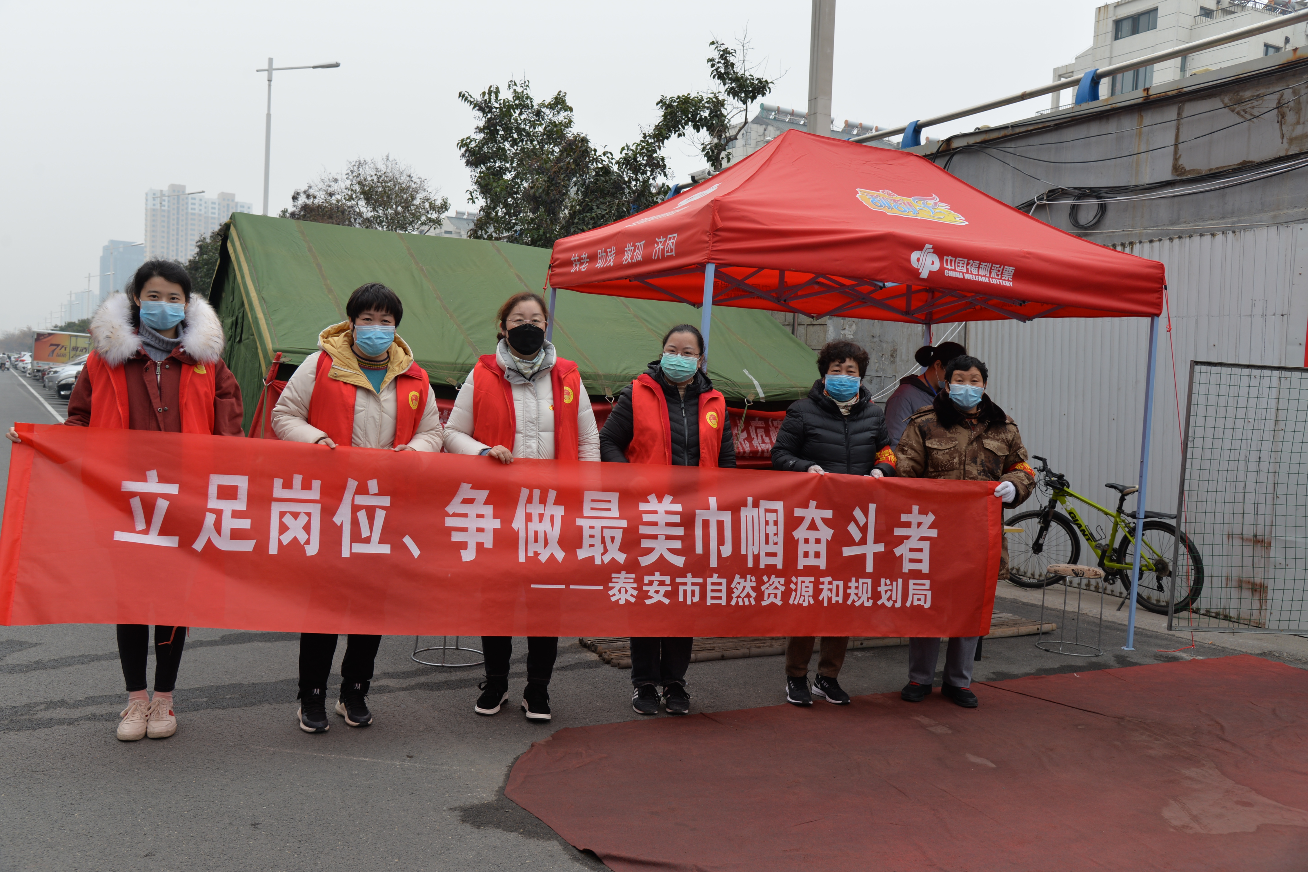 3月8日,一年一度的国际妇女节,一个专属女性的节日,却因为新冠肺炎